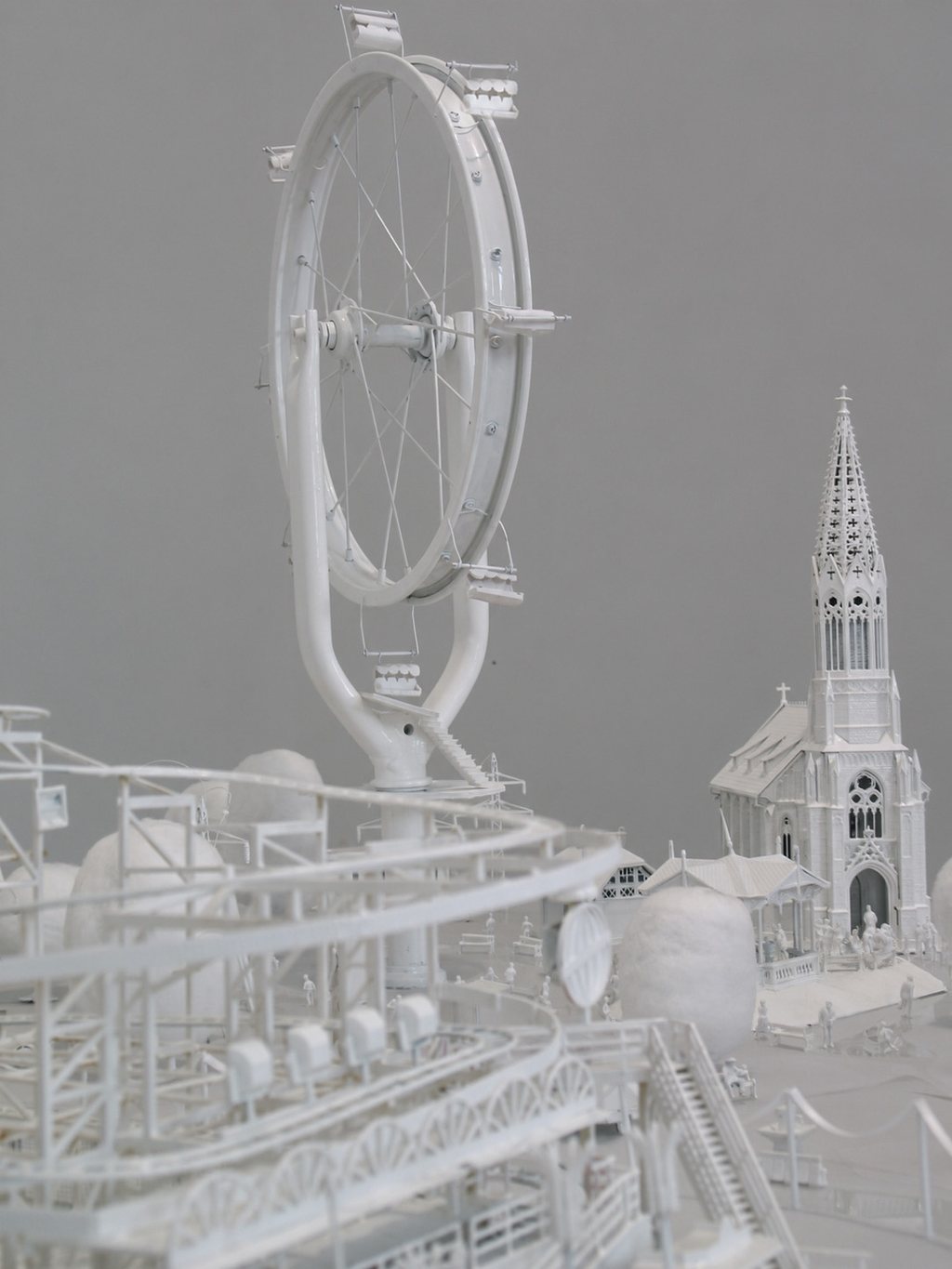 Marcel Duchamp – Ferris wheel; in the background, Jeff Koons & Cicciolina’s Made in Heaven chapel – Dragana Sapanjoš, POMeCA, 2005 (image 14)